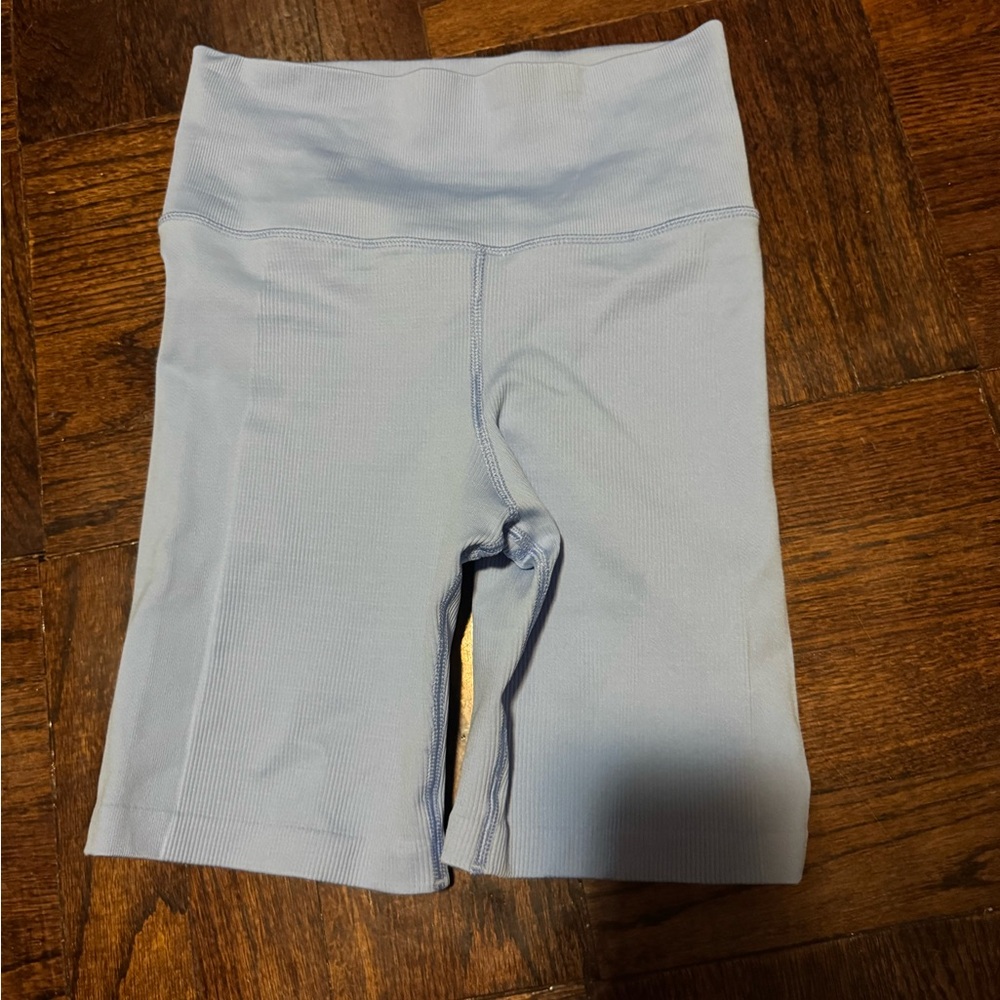 NWOT Athleta Elation Ultra High Rise 7" Ribbed Shorts heron blue